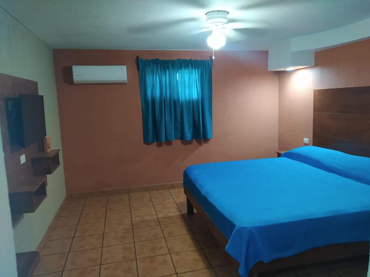 Hotel Posada Del Rey Матаморос Екстериор снимка