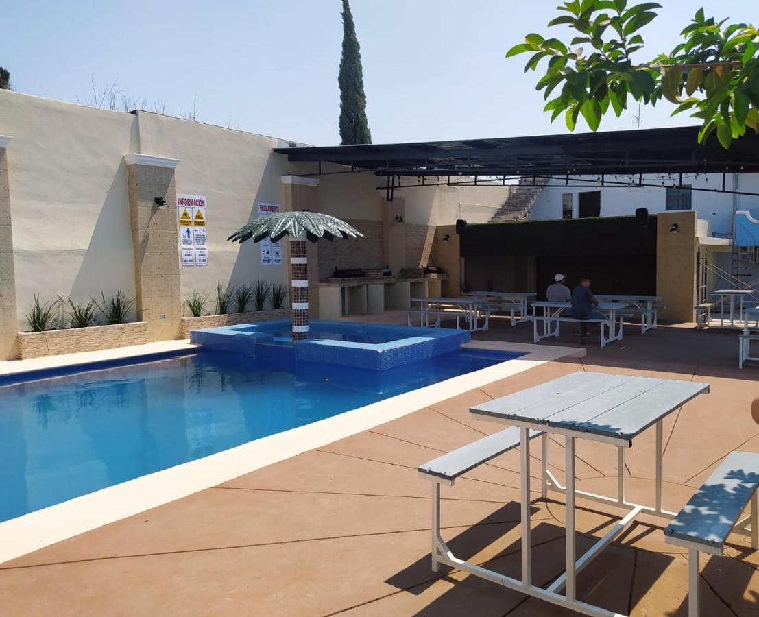 Hotel Posada Del Rey Матаморос Екстериор снимка