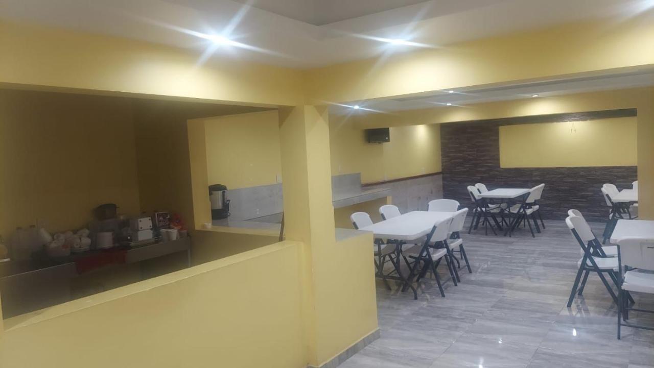 Hotel Posada Del Rey Матаморос Екстериор снимка